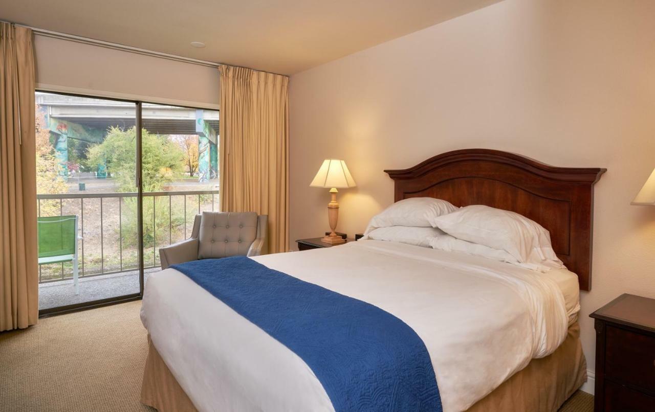 Inn At The Commons Medford Buitenkant foto